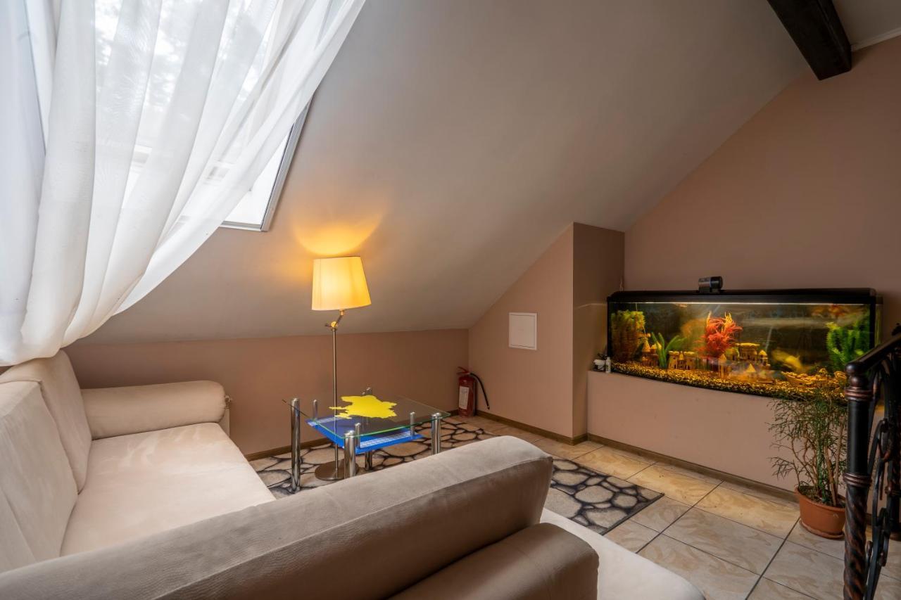 Inn Okolitsya Protsev Ngoại thất bức ảnh