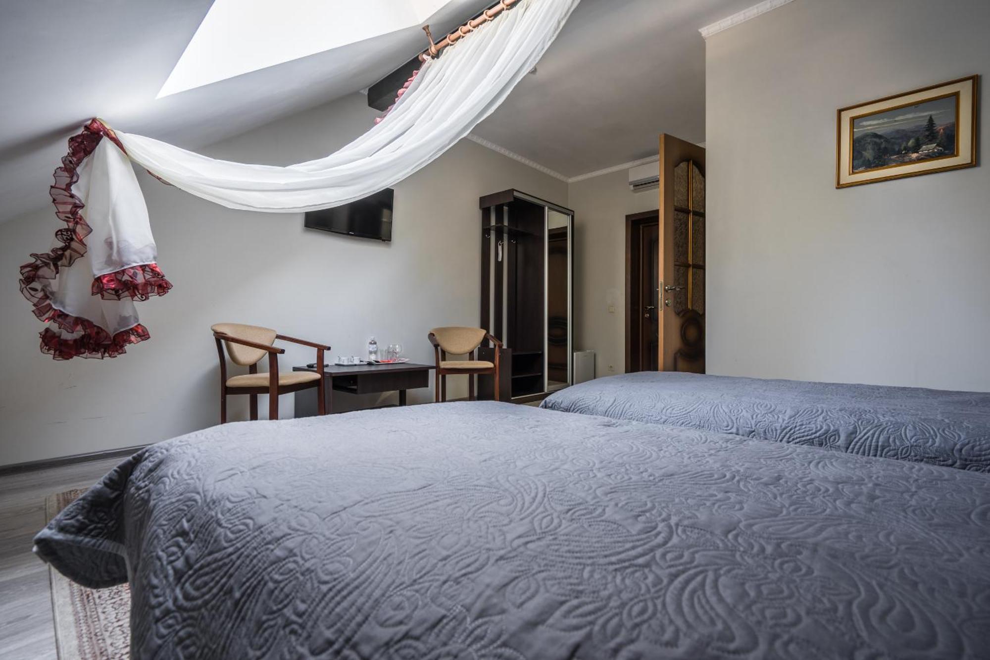 Inn Okolitsya Protsev Ngoại thất bức ảnh