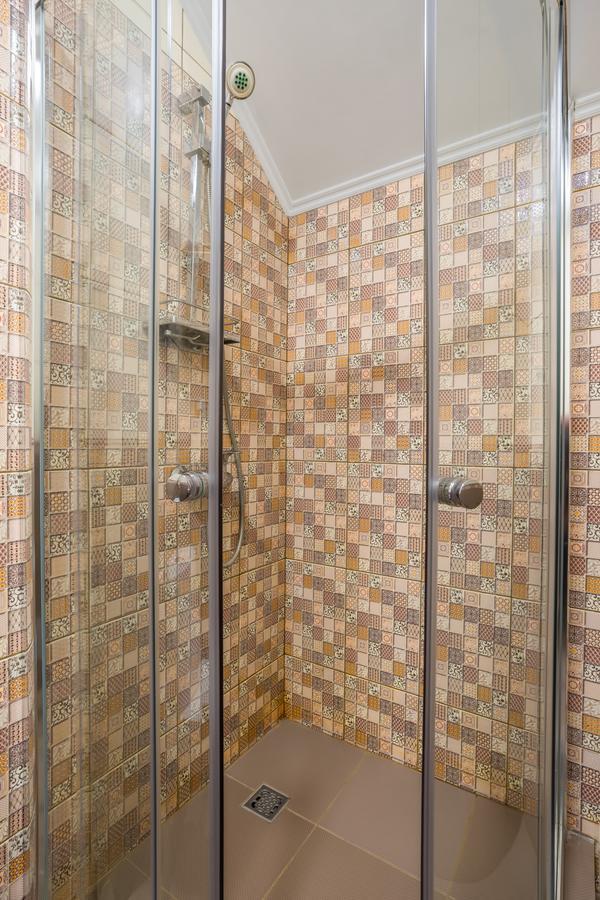 Inn Okolitsya Protsev Ngoại thất bức ảnh