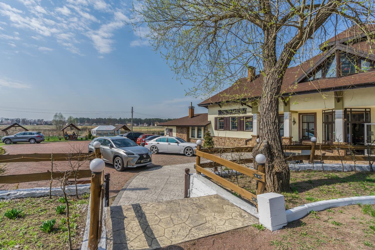 Inn Okolitsya Protsev Ngoại thất bức ảnh